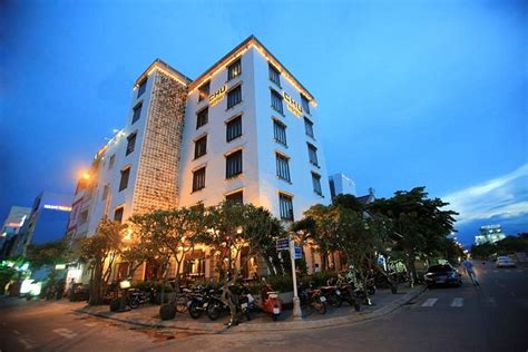 CHU HOTEL .